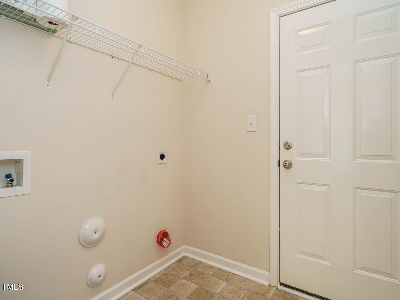 613 Ashbrittle Drive Rolesville, NC 27571 - Photo 22 of 35 022-1280x960-living-room