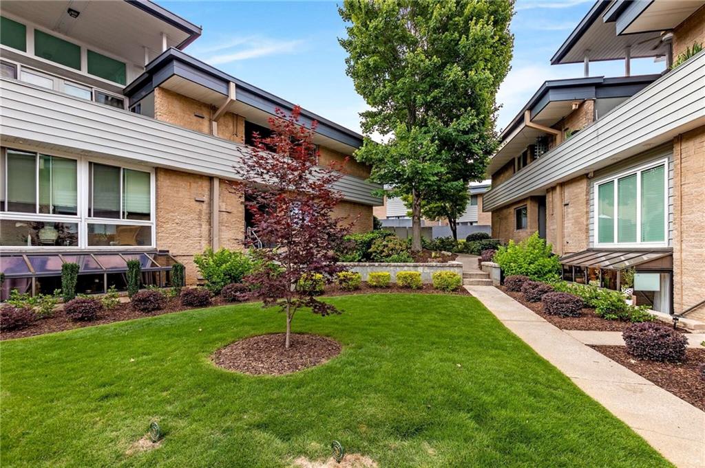 4300 Chastain Walk Northeast, Unit 20 Atlanta, GA 30342 - Photo 12 of 15