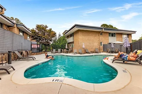 $255,000 | 4300 Chastain Walk Northeast, Unit 20, Atlanta, GA 30342