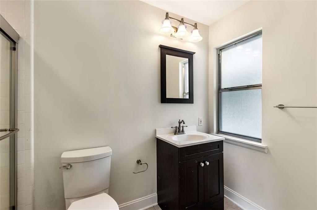 4300 Chastain Walk Northeast, Unit 20 Atlanta, GA 30342 - Photo 4 of 15