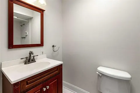 $255,000 | 4300 Chastain Walk Northeast, Unit 20, Atlanta, GA 30342