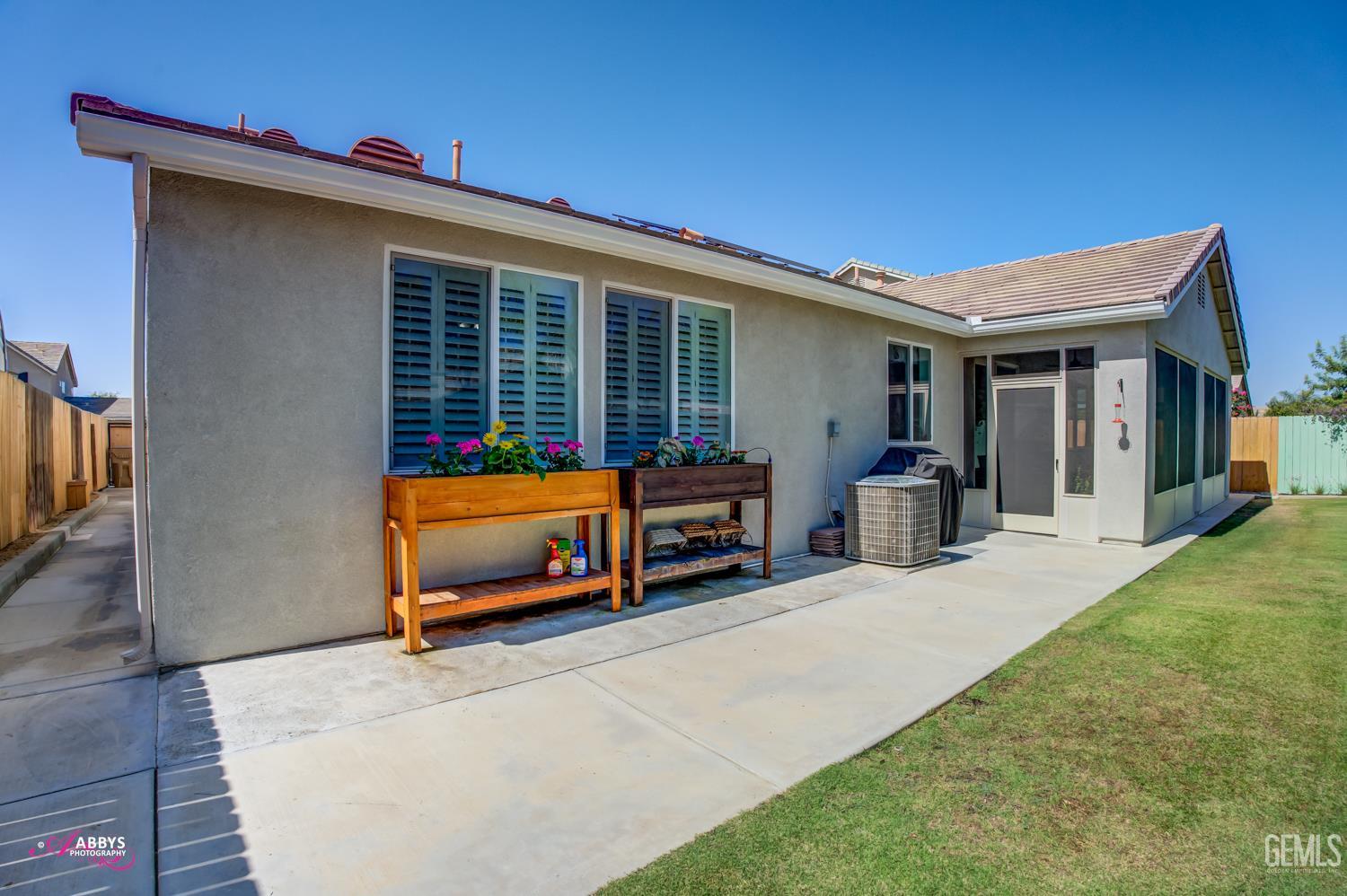 Undisclosed Address Bakersfield, CA 93312 - Photo 13 of 41