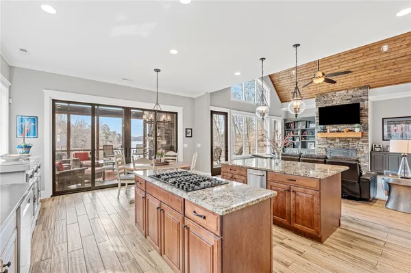 $2,649,685 | 827 Top Ridge Drive, Sunset, SC 29685