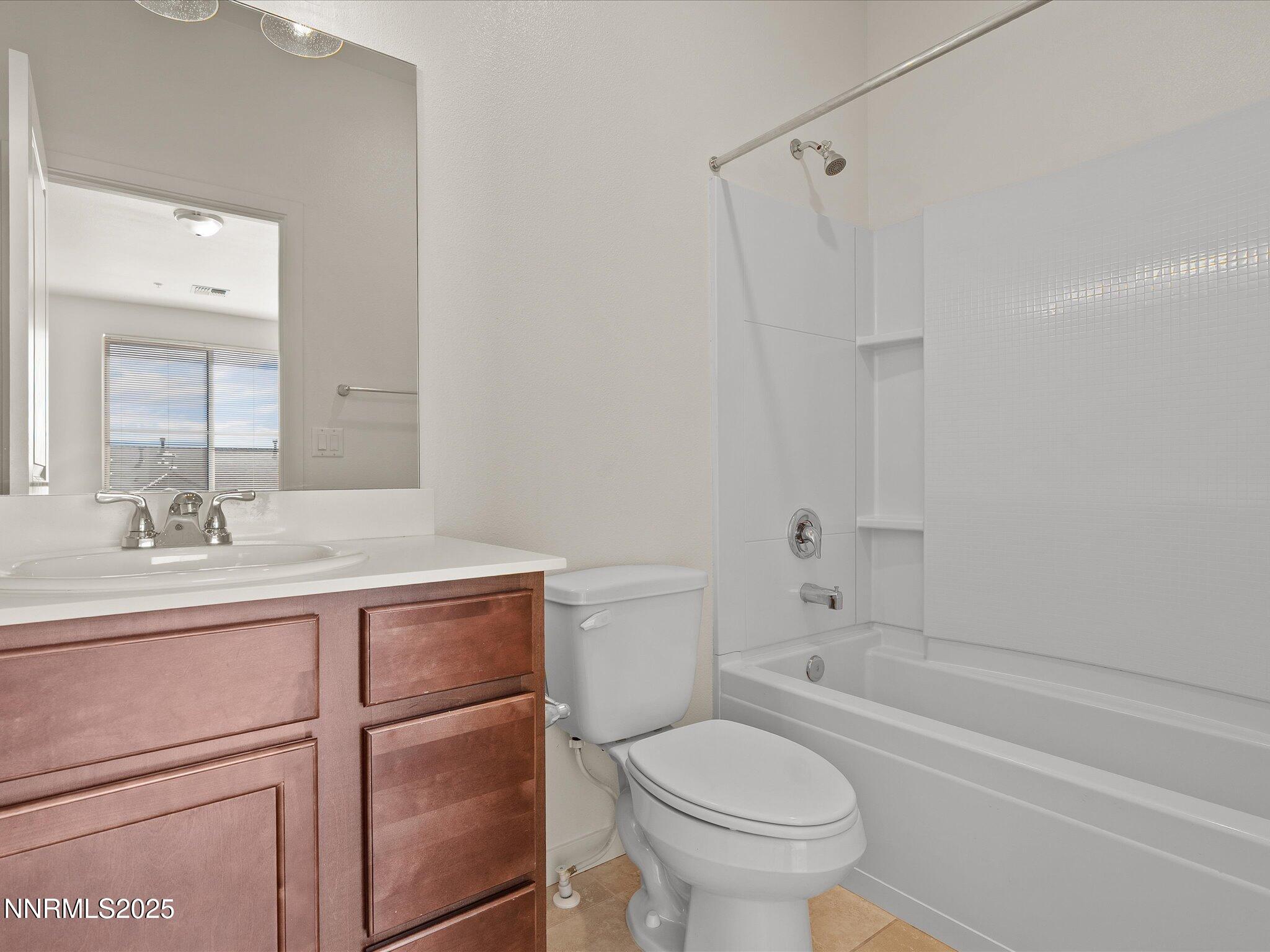 555 Logan Jacob Lane Reno, NV 89503 - Photo 21 of 29 29-555 Logan Jacob Ln-128