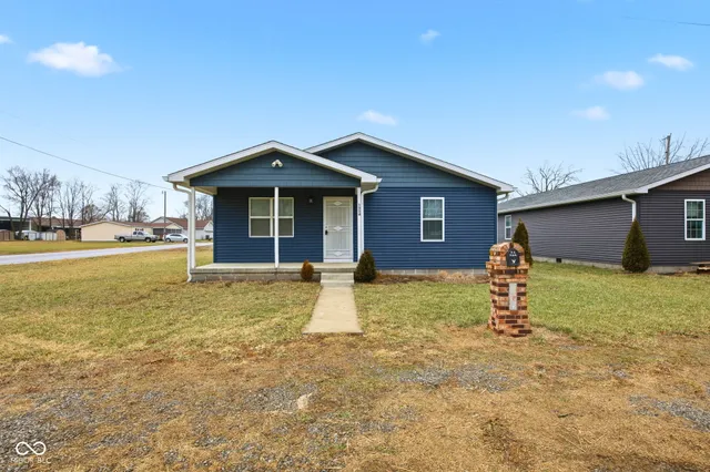 $284,900 | 1554 West Morrison Street, Frankfort, IN 46041