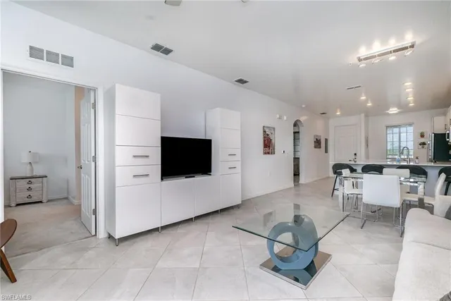 $284,900 | 43989 Boardwalk Loop, Unit 2043, Babcock Ranch, FL 33982