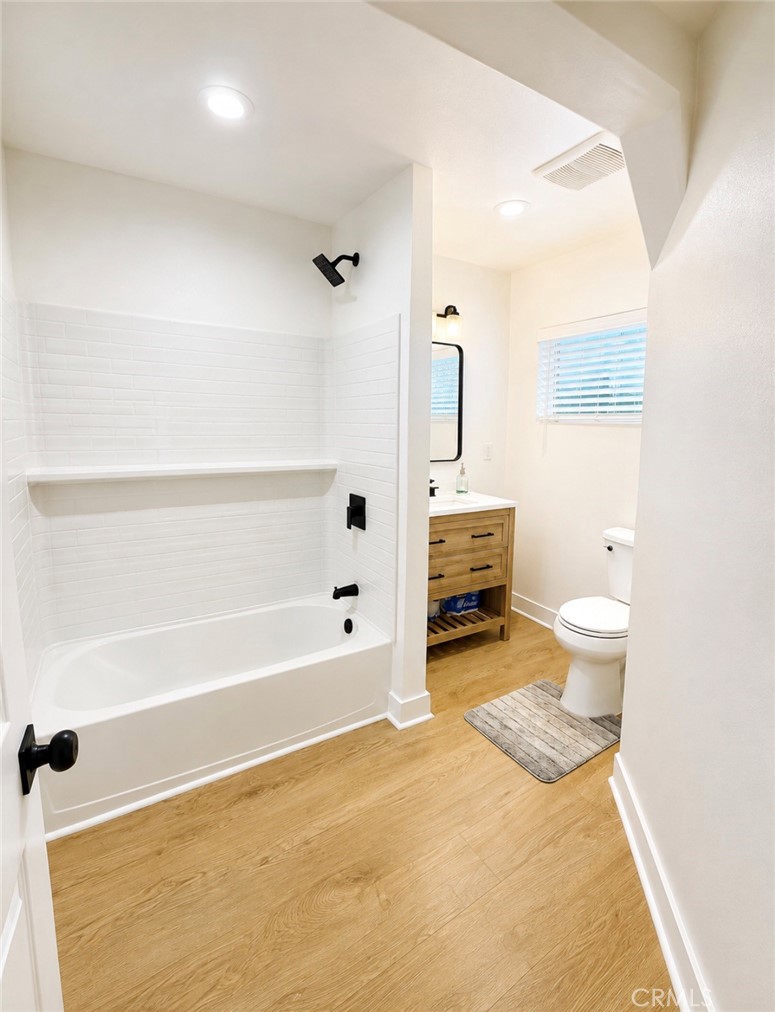 7534 Fern Avenue Riverside, CA 92504 - Photo 9 of 10 bathroom2
