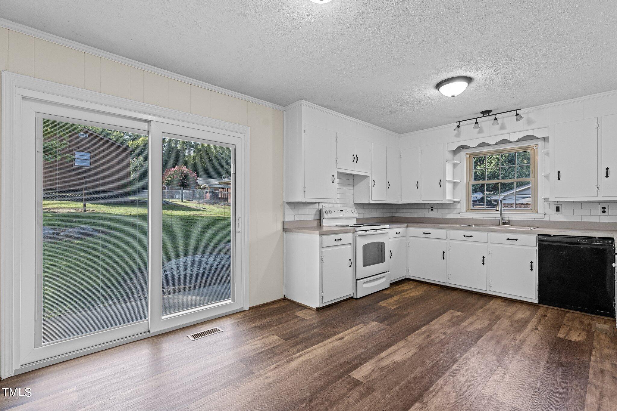 1207 Dover Street Roxboro, NC 27573 - Photo 6 of 31 8-web-or-mls-8Y3A8485