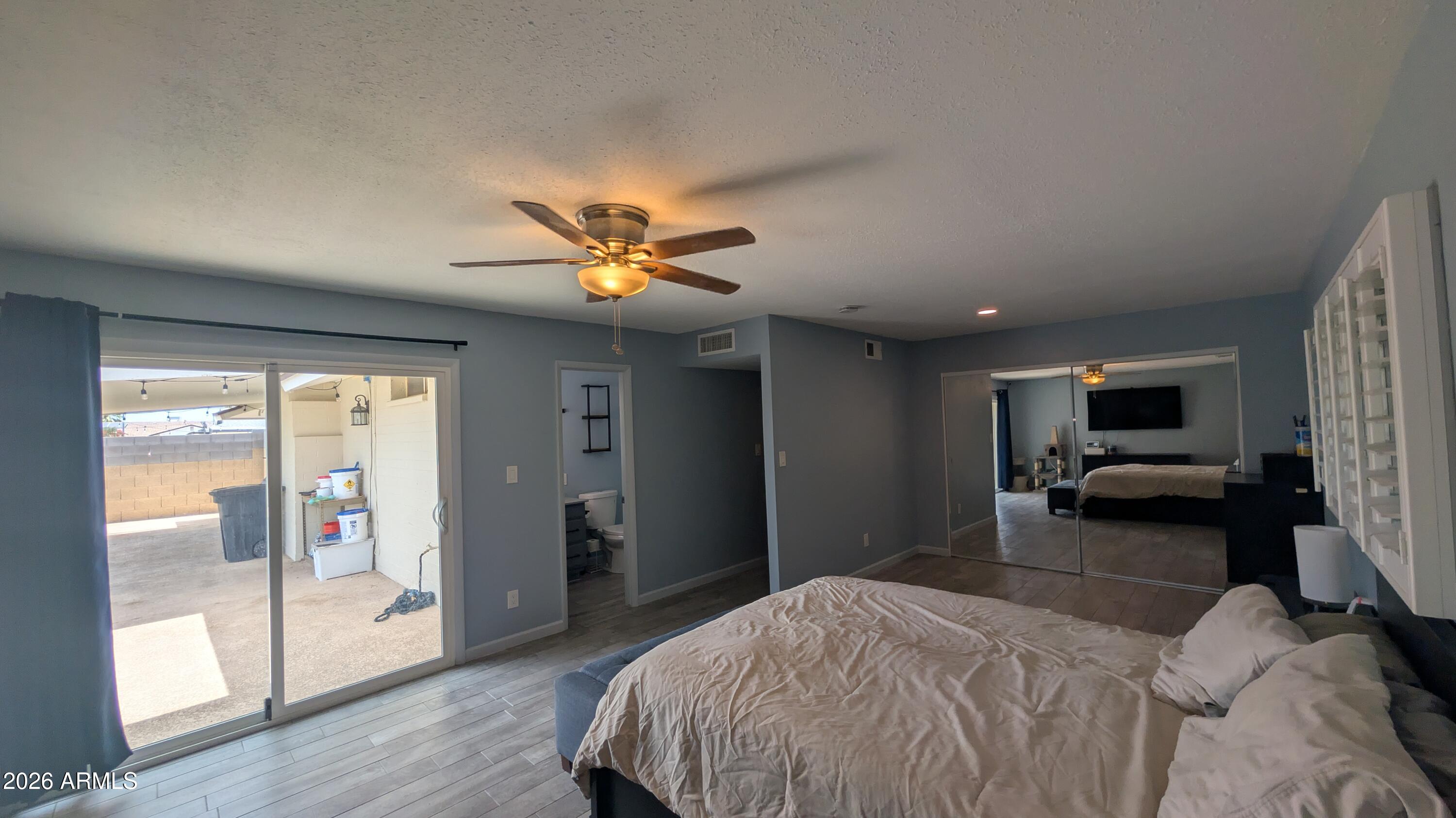 3346 West Hearn Road Phoenix, AZ 85053 - Photo 24 of 25 PXL_20260517_190722131.RAW-01