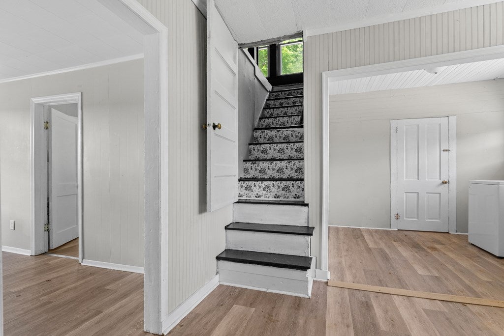 2504 Austinville Road Austinville, VA 24312 - Photo 16 of 20 Gallery Image 16