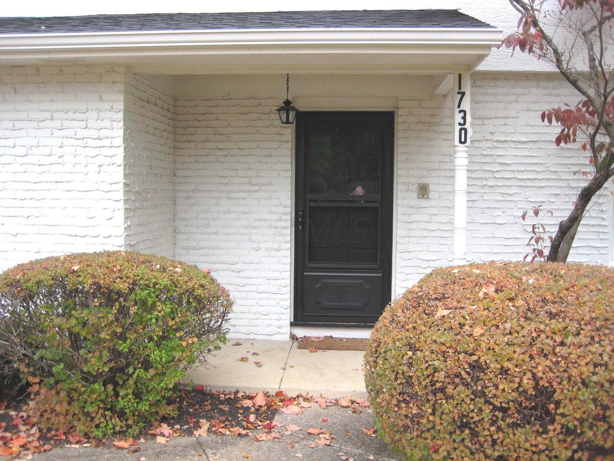 1730 Ardwick Road Upper Arlington, OH 43220 - Photo 4 of 27