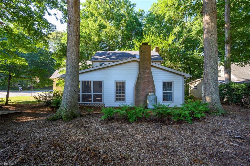 6135 Spring Forest Drive Pfafftown, NC 27040 - Photo 5 of 30