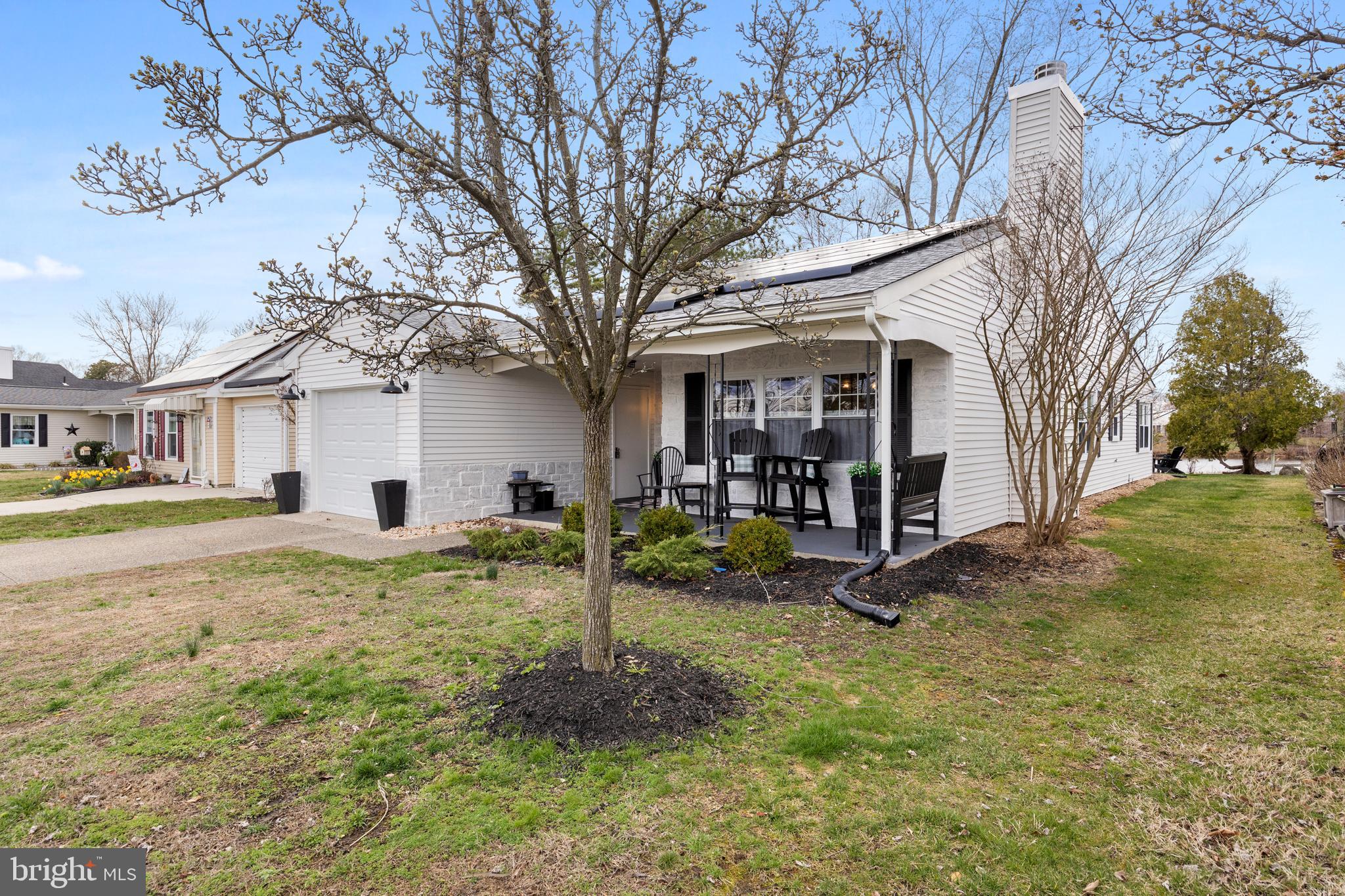 34 Chatham Place Southampton, NJ 08088 - Photo 2 of 28 Front View of home