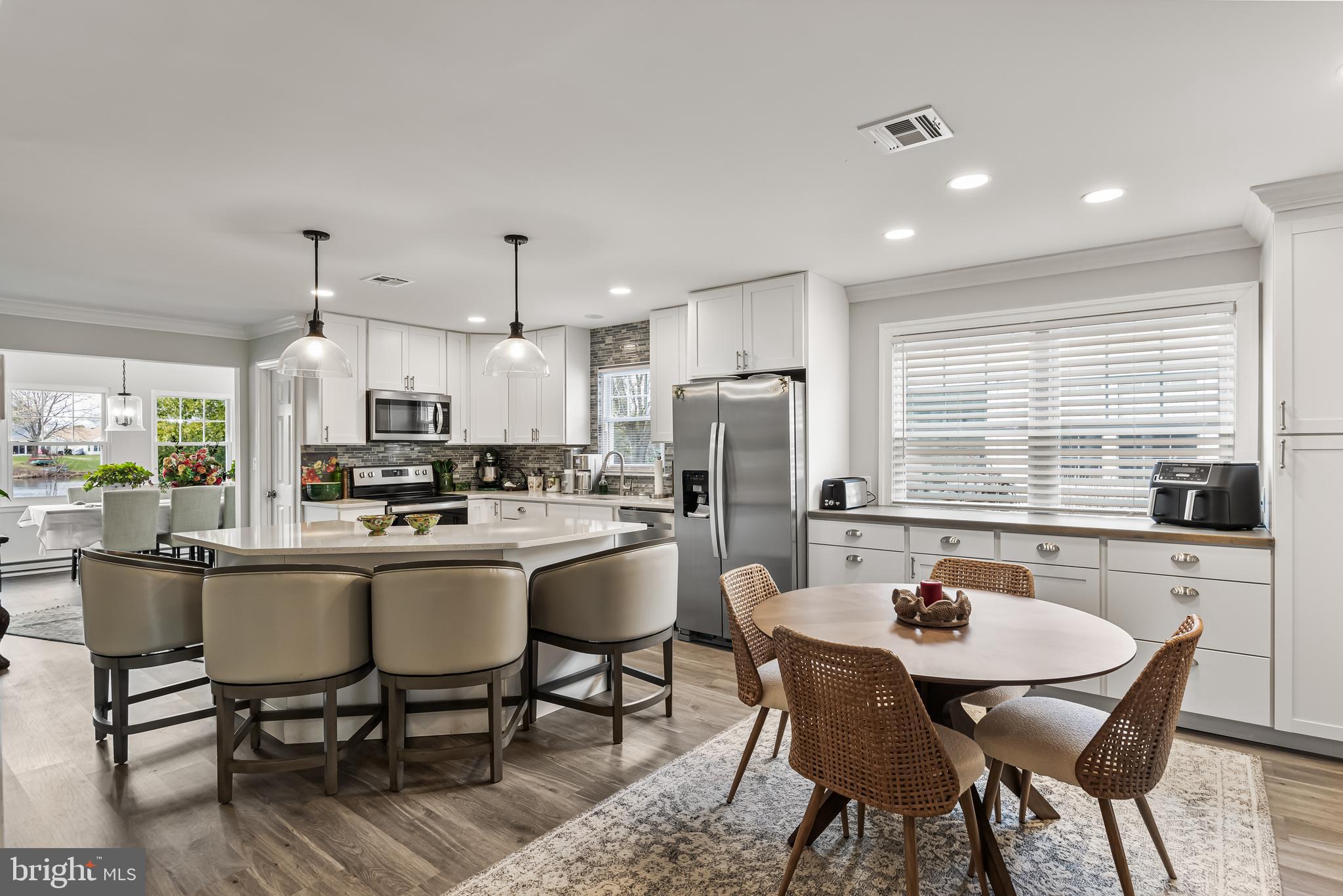 34 Chatham Place Southampton, NJ 08088 - Photo 9 of 28 Kitchen and breakfast room