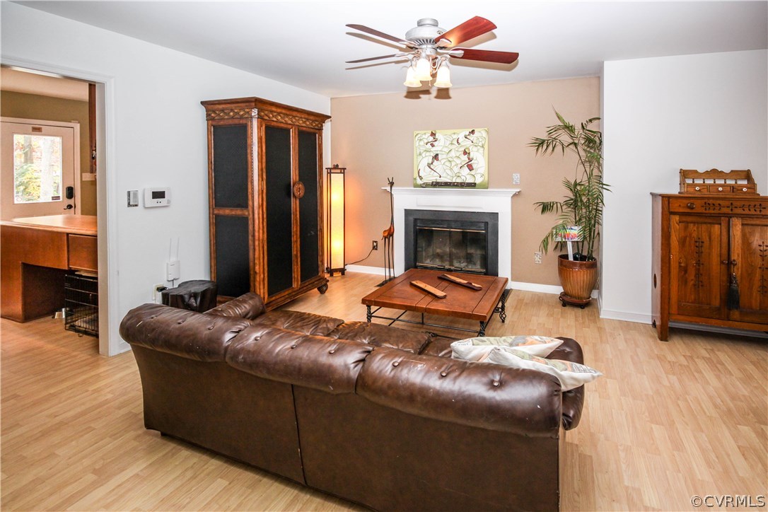 2429 Crystal Ridge Road Henrico, VA 23233 - Photo 4 of 25 Gallery Image 4