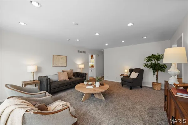 $920,000 | 29 Summerhill Lane, Town and Country, MO 63017