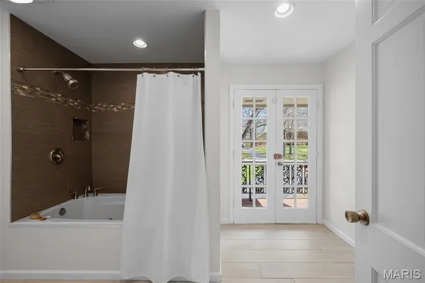 $920,000 | 29 Summerhill Lane, Town and Country, MO 63017