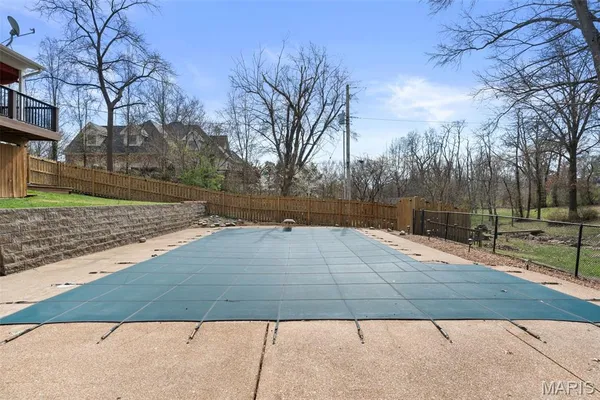 $920,000 | 29 Summerhill Lane, Town and Country, MO 63017