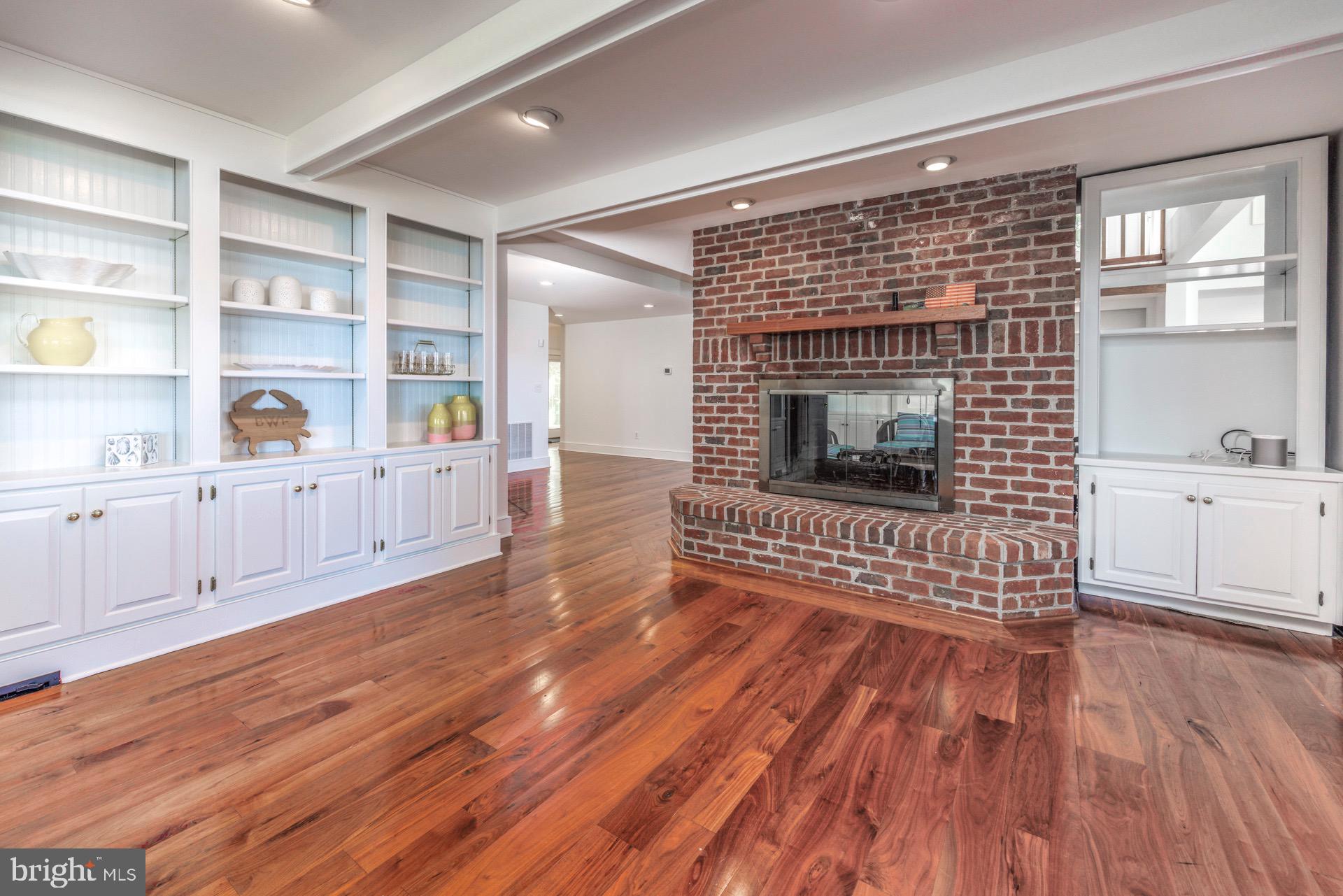 5032 Black Walnut Point Road Tilghman, MD 21671 - Photo 16 of 34 Dining room