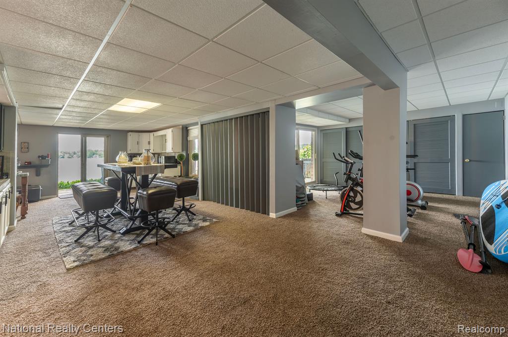 7030 Commerce Road West Bloomfield, MI 48324 - Photo 22 of 32