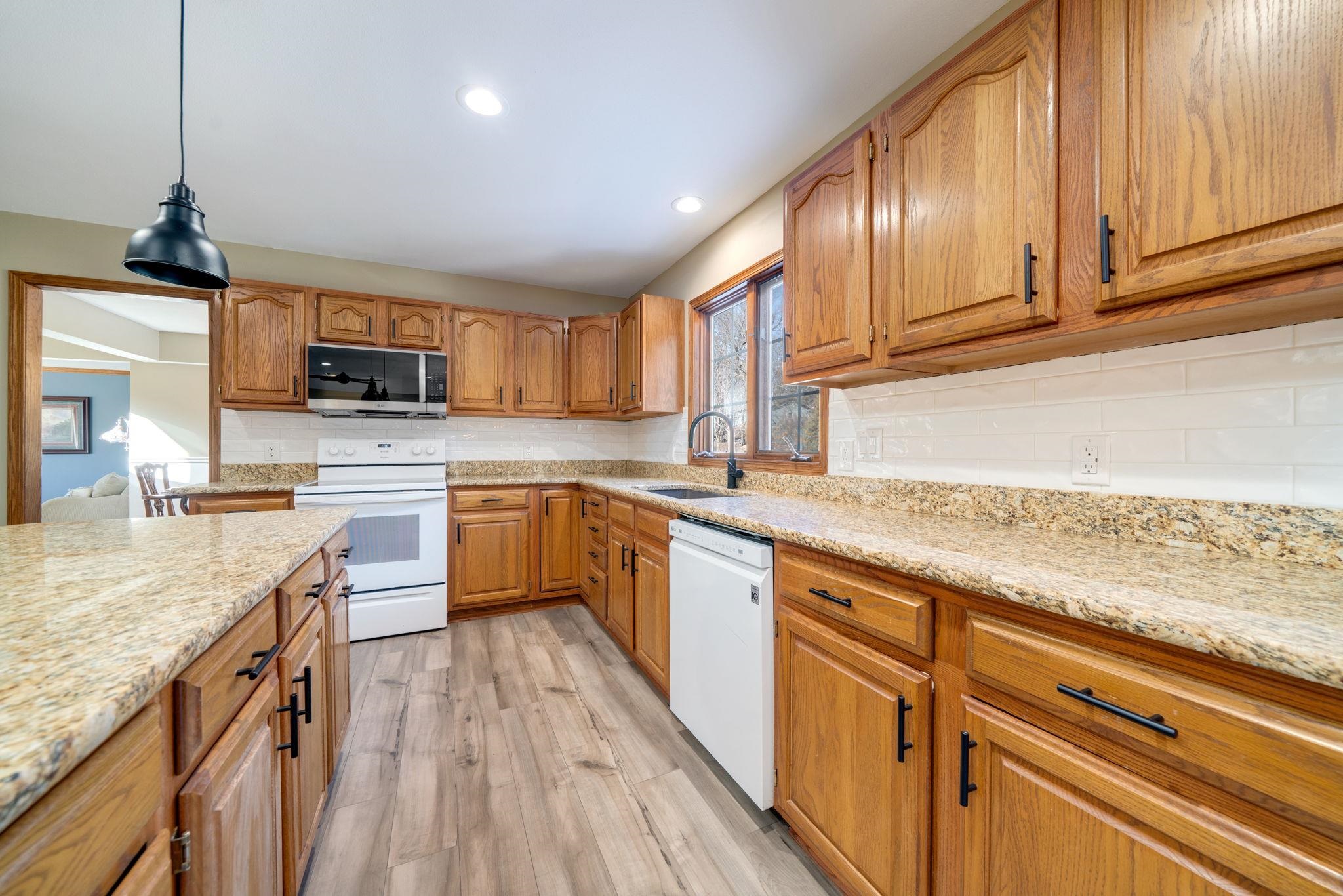 9345 Oakleaf Court Byron, IL 61010 - Photo 18 of 59