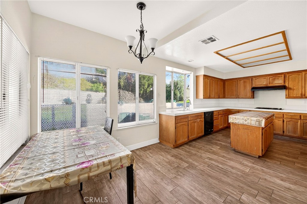 11238 Skyview Lane Rancho Cucamonga, CA 91737 - Photo 12 of 33