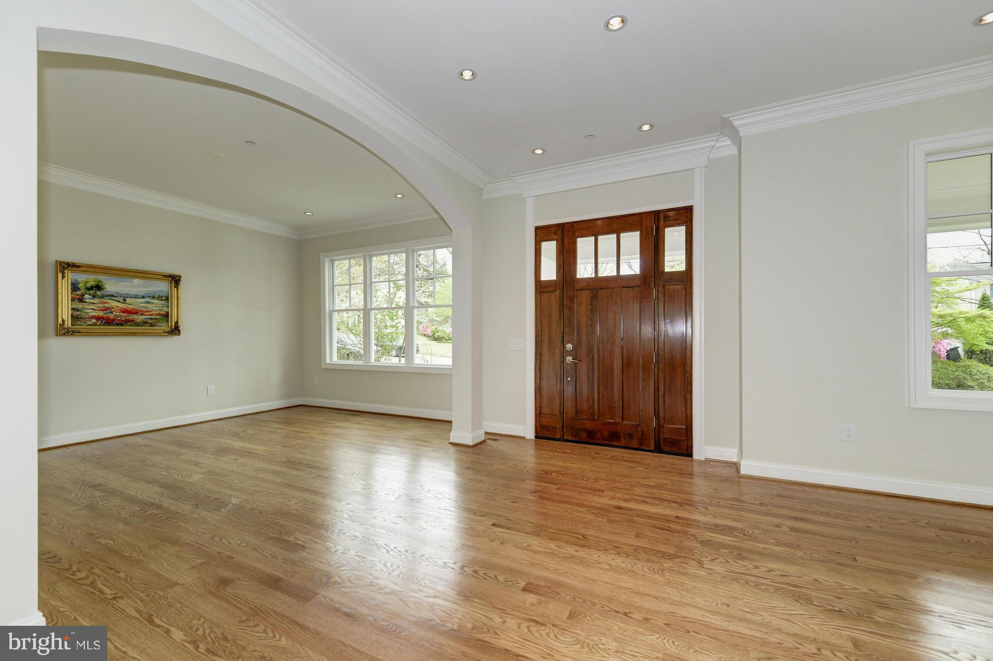 5304 Yorktown Road Bethesda, MD 20816 - Photo 3 of 30 Interior (General)