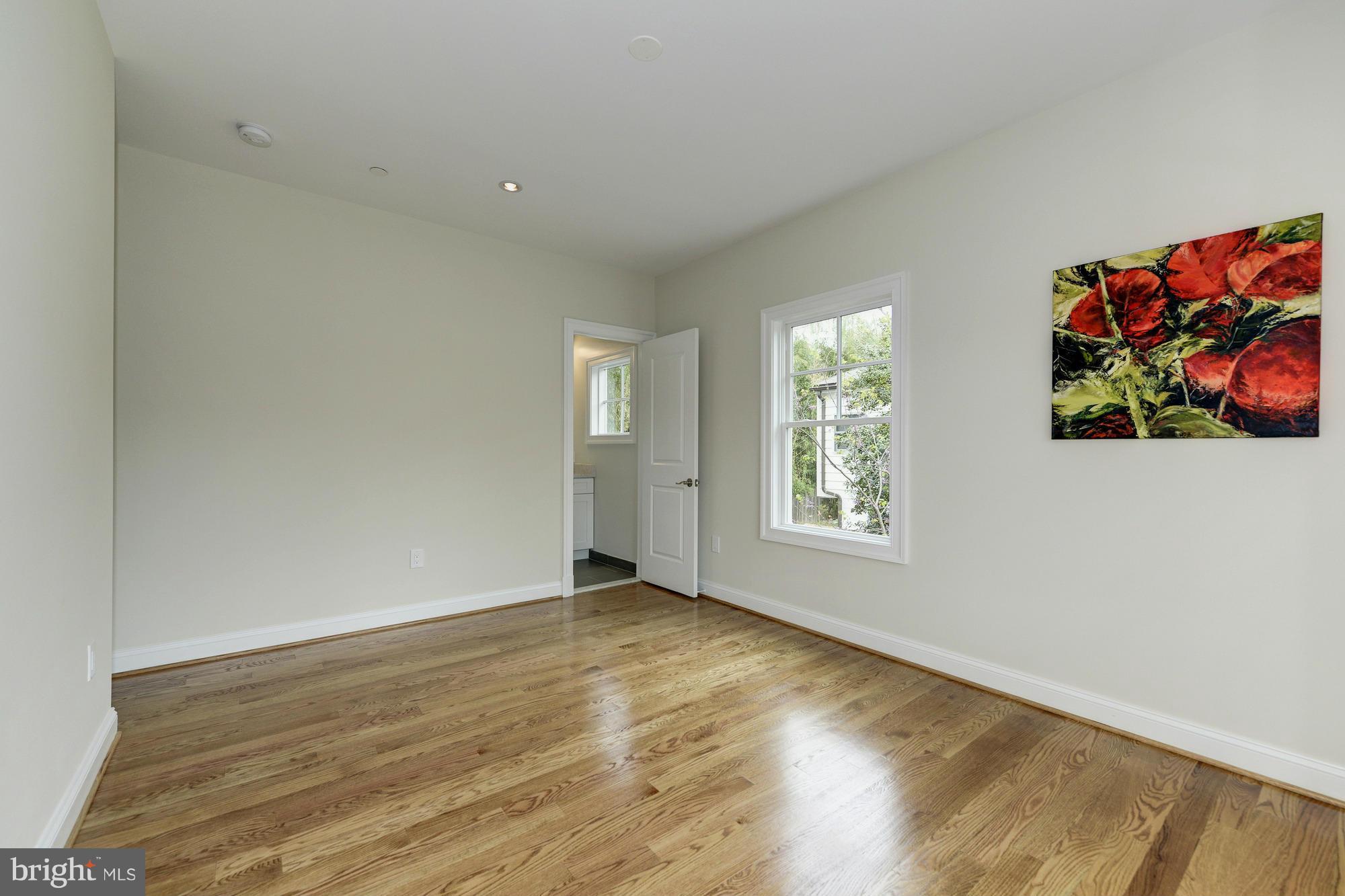 5304 Yorktown Road Bethesda, MD 20816 - Photo 24 of 30 Bedroom