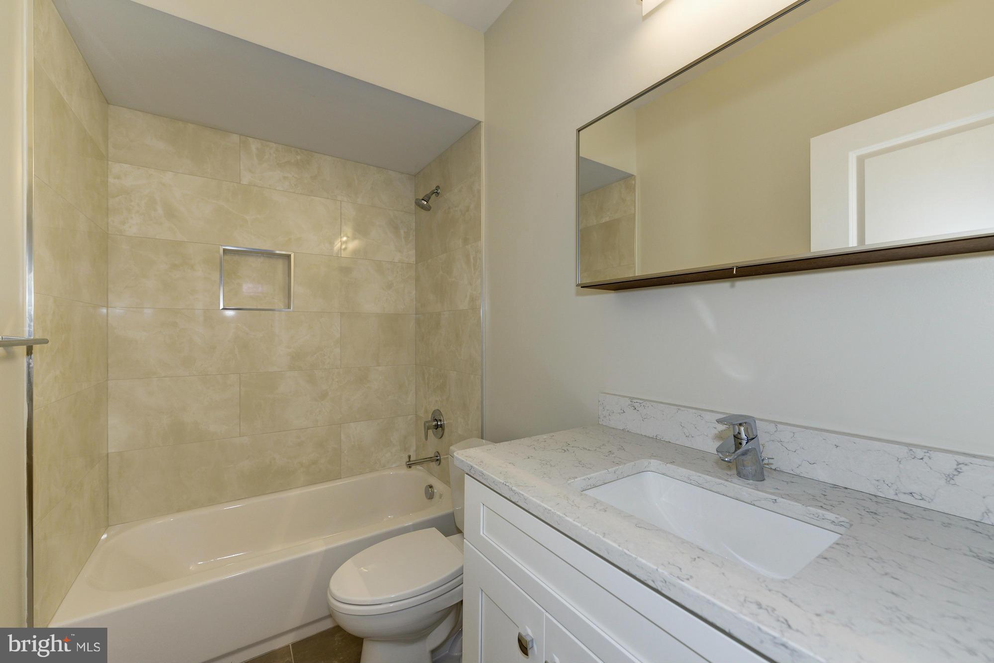 5304 Yorktown Road Bethesda, MD 20816 - Photo 27 of 30 Bath