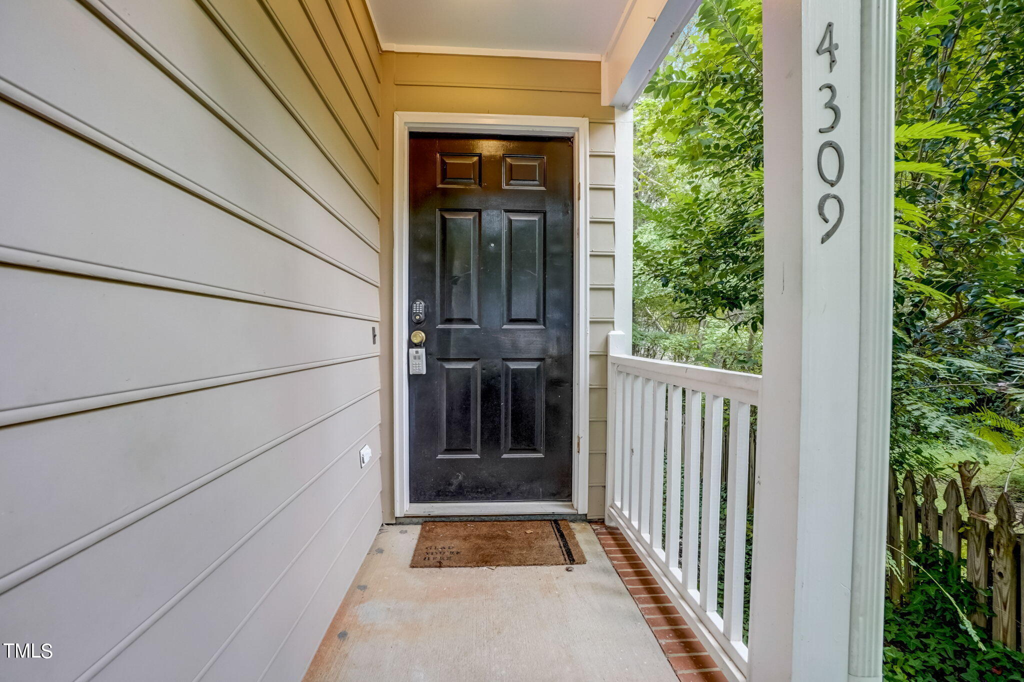 4309 Fathom Court Raleigh, NC 27606 - Photo 3 of 34 3-web-or-mls-Fathom Ct-003