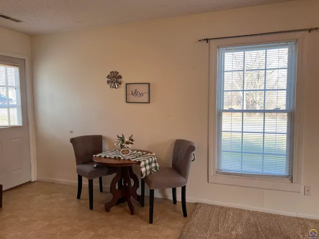 $198,500 | 201 South Vine Street, McLouth, KS 66054