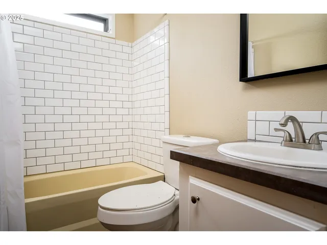 $99,900 | 32700 Southeast Leewood Lane, Unit 53, Boring, OR 97009