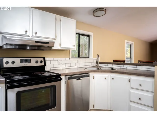 $99,900 | 32700 Southeast Leewood Lane, Unit 53, Boring, OR 97009