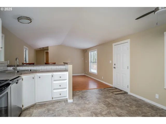 $99,900 | 32700 Southeast Leewood Lane, Unit 53, Boring, OR 97009