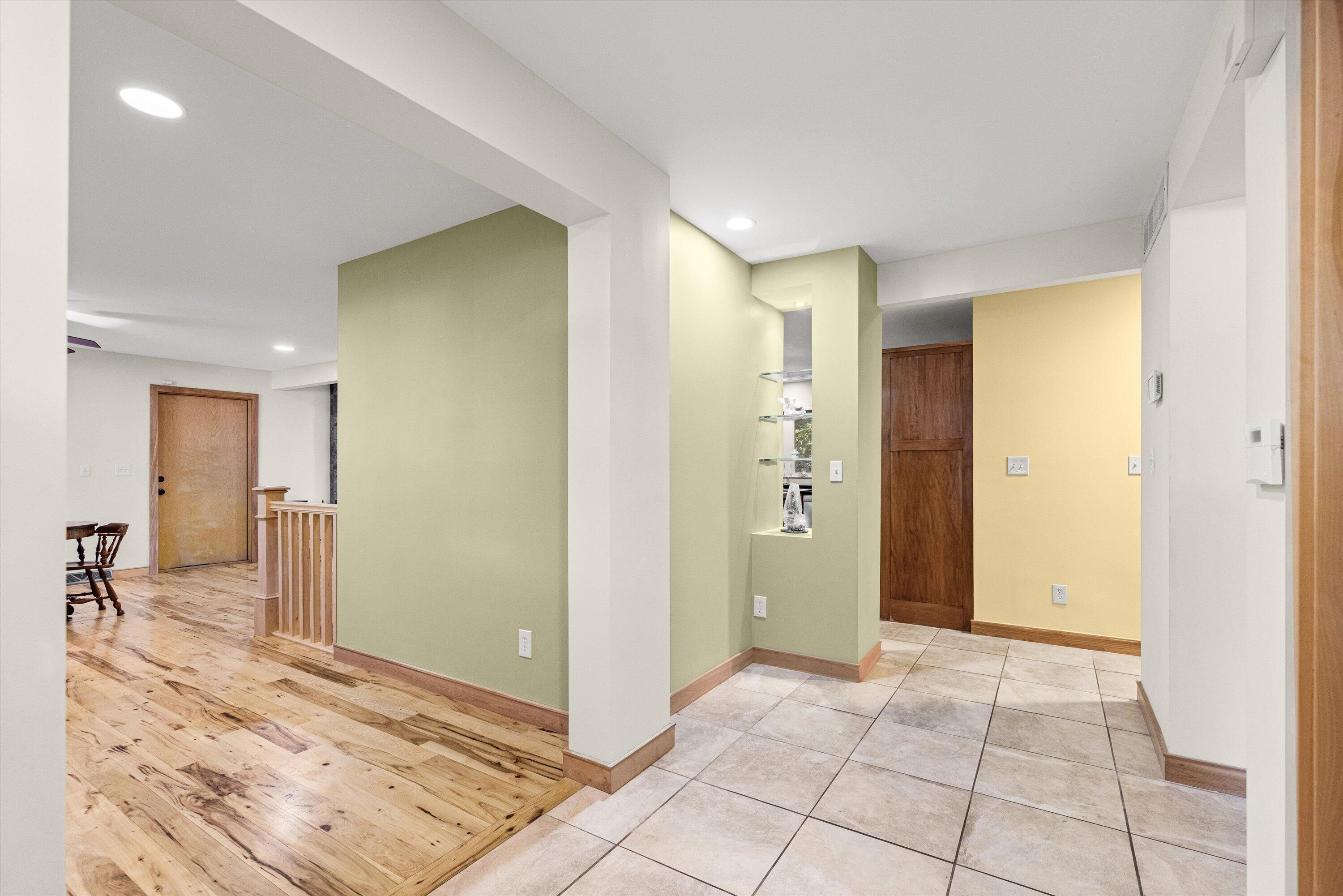 1704 Ridgemont Columbia, MO 65203 - Photo 5 of 41 Gallery Image 5