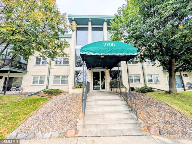 $149,900 | 2700 Dale Street North, Unit A214, Roseville, MN 55113