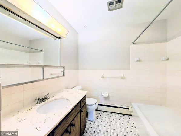 $149,900 | 2700 Dale Street North, Unit A214, Roseville, MN 55113