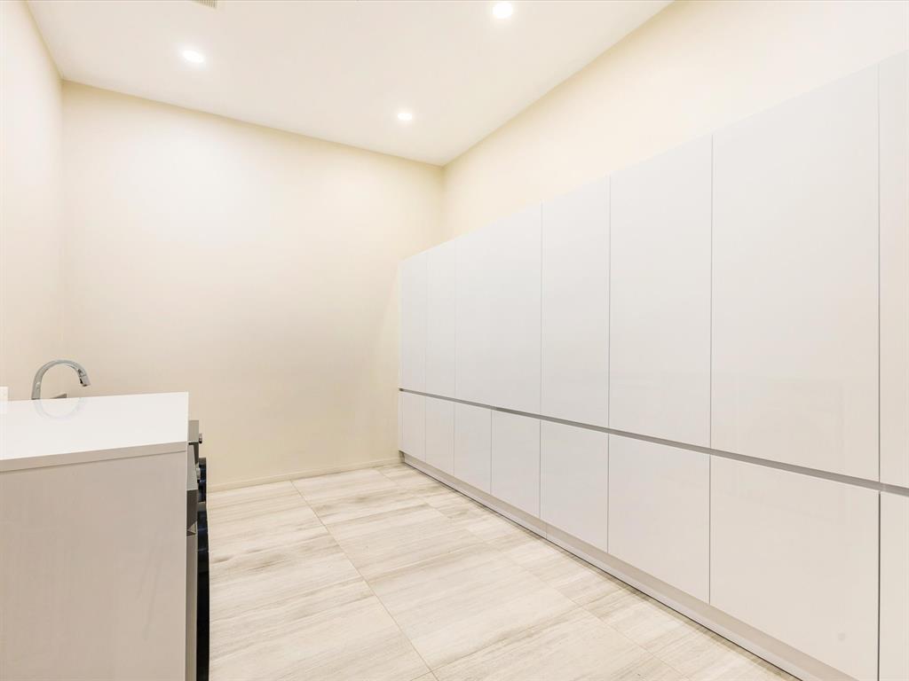 10230 Marsh Lane Dallas, TX 75229 - Photo 25 of 31 a view of utility room