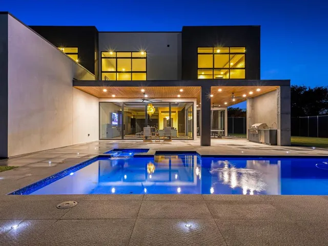 a view of outdoor space yard and patio