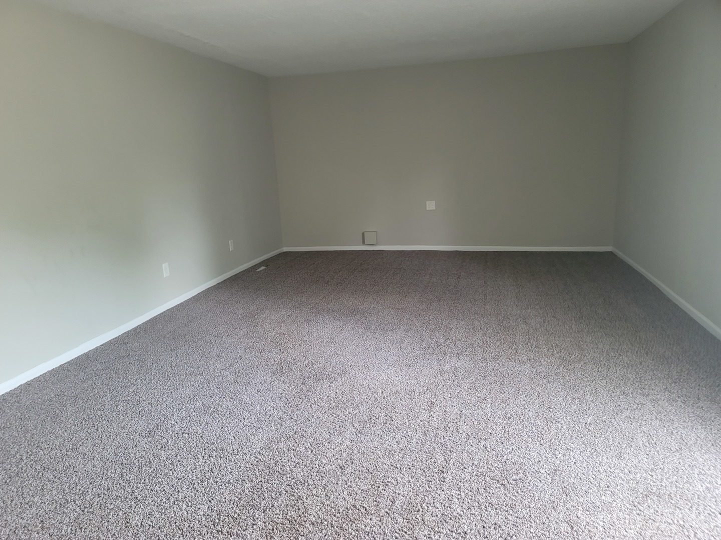62 Springdale Road Montgomery, IL 60538 - Photo 5 of 12 a view of room