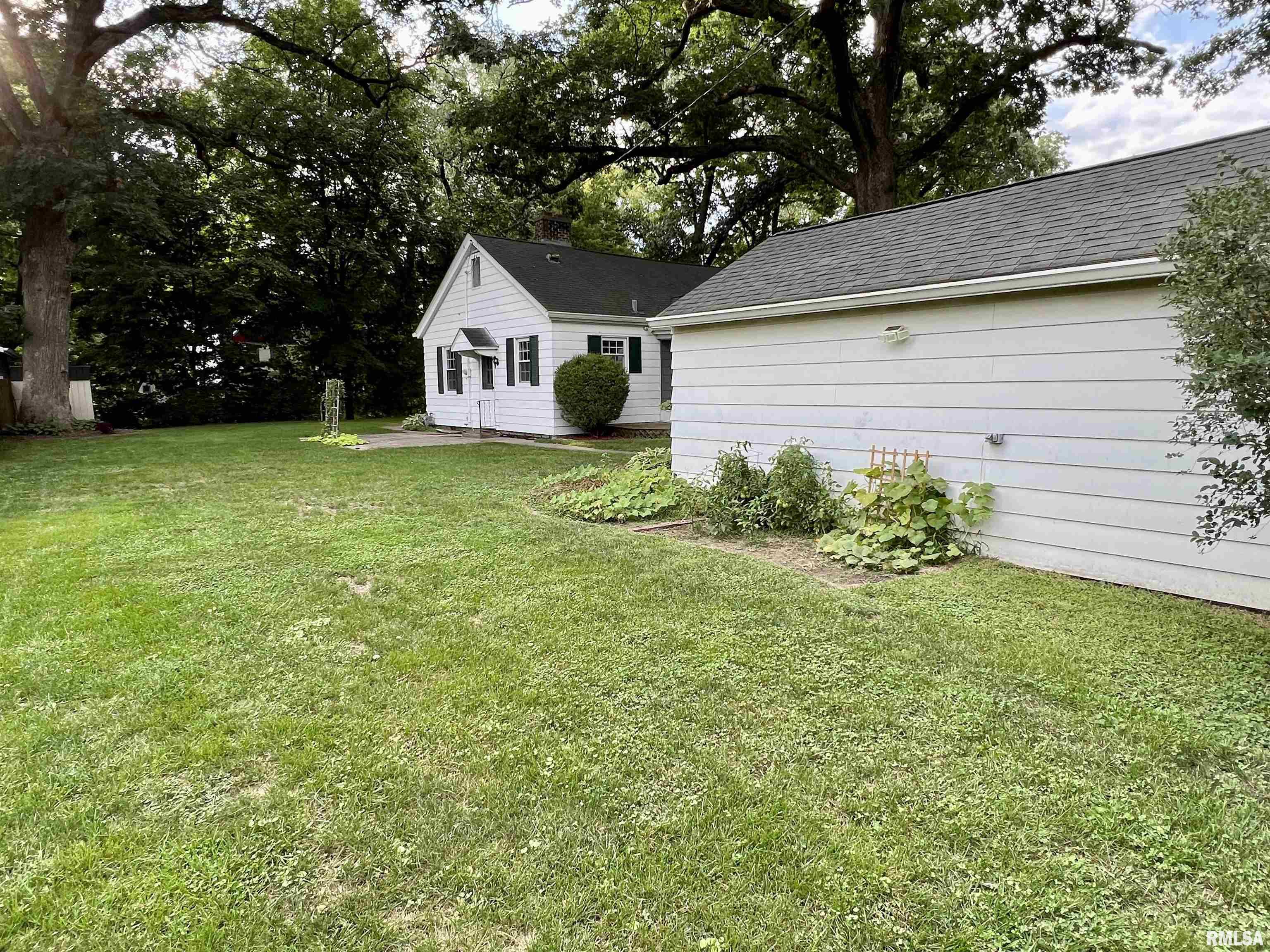 732 3rd Street Moline, IL 61265 - Photo 28 of 29 Gallery Image 28