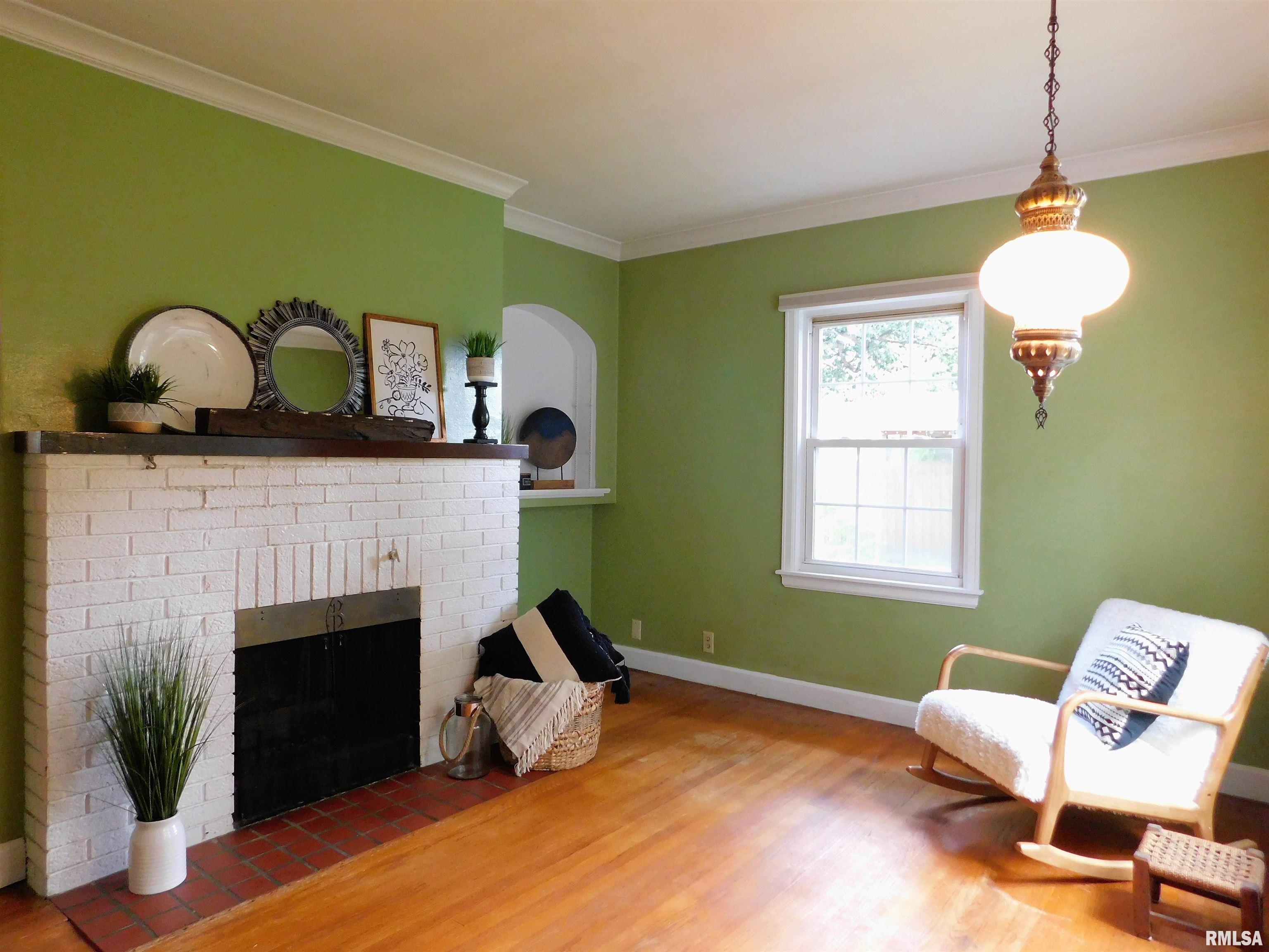732 3rd Street Moline, IL 61265 - Photo 4 of 29 Gallery Image 4