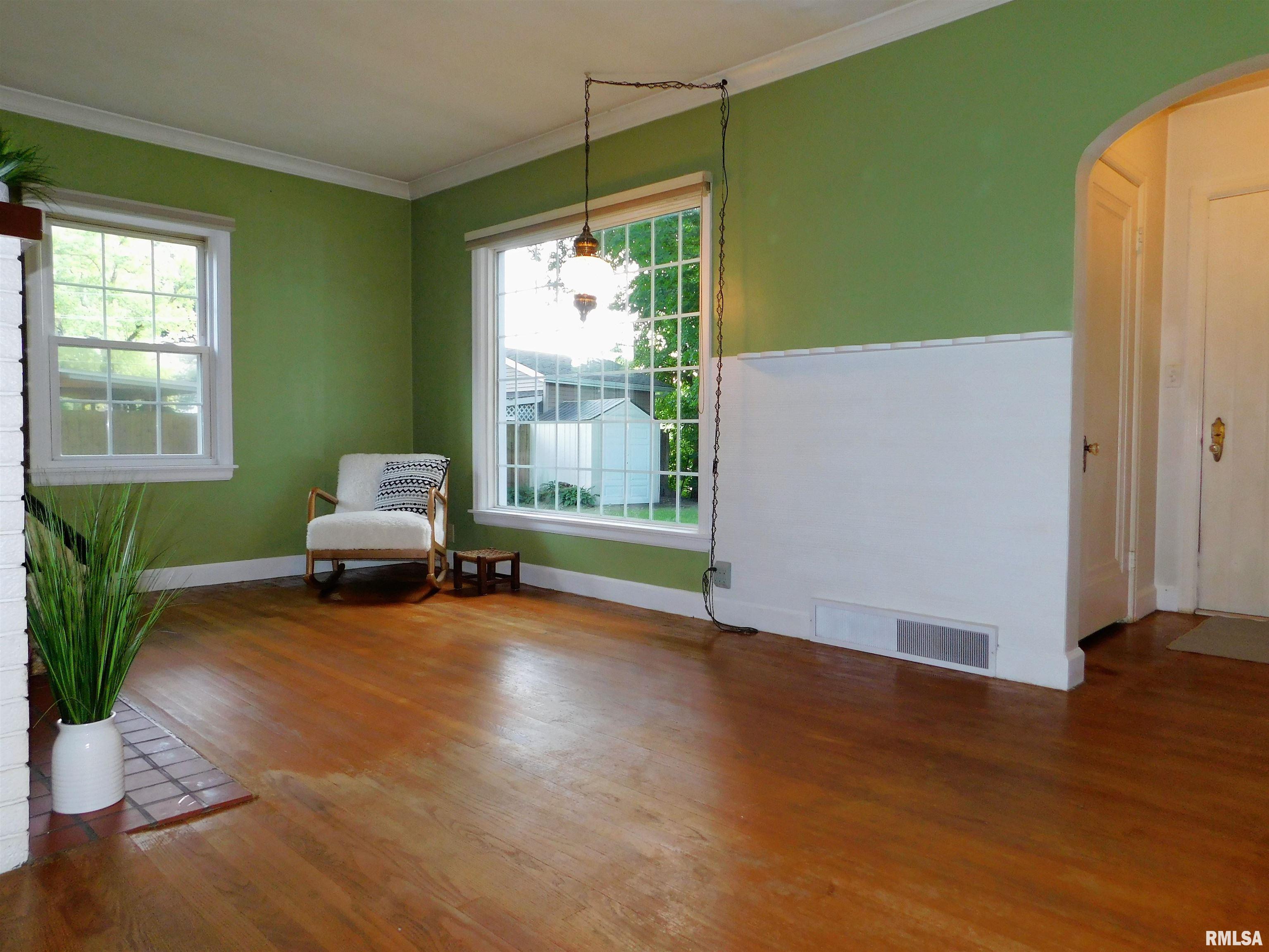 732 3rd Street Moline, IL 61265 - Photo 7 of 29 Gallery Image 7