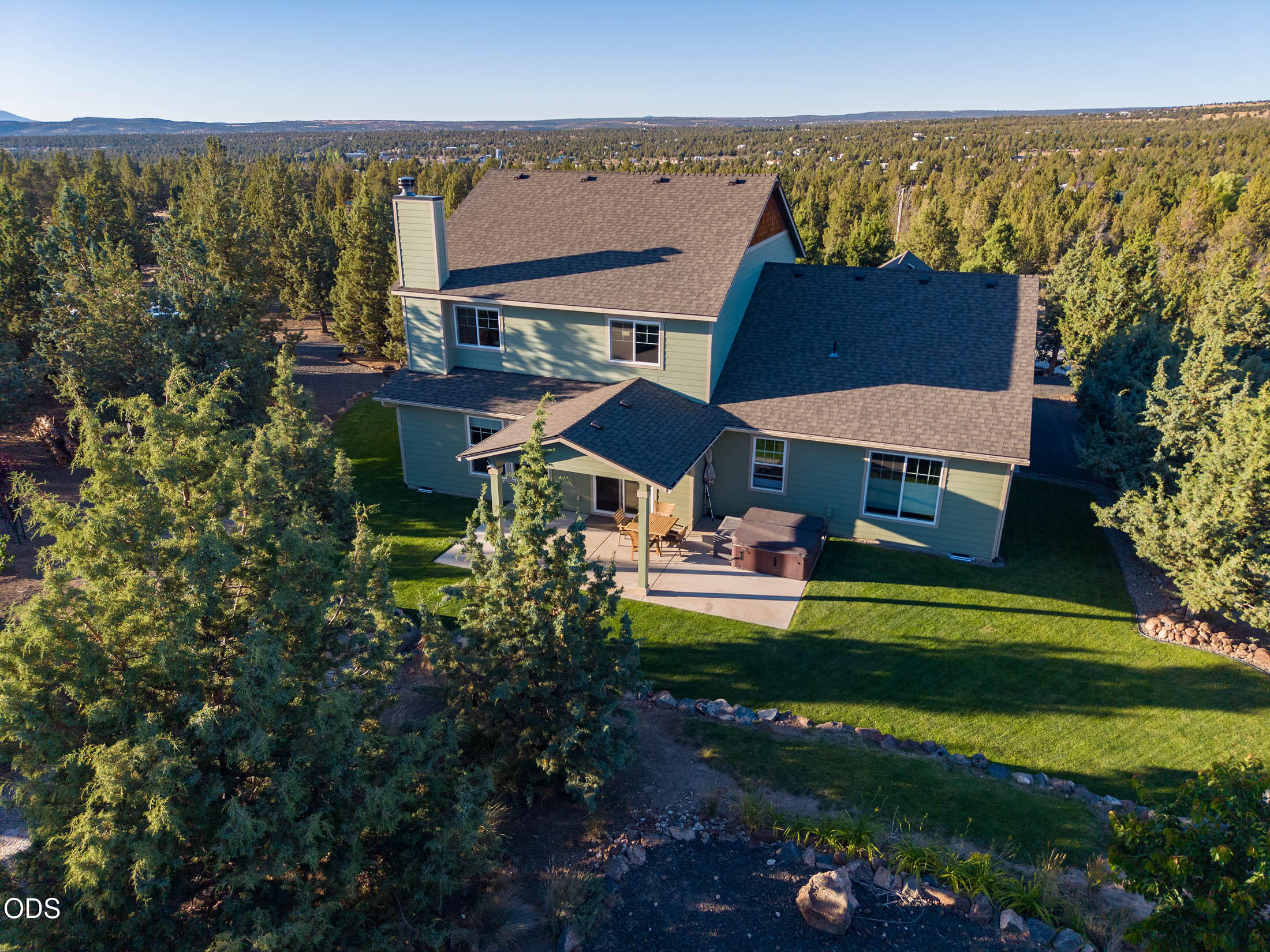 17101 Southeast Hopi Road Prineville, OR 97754 - Photo 9 of 68