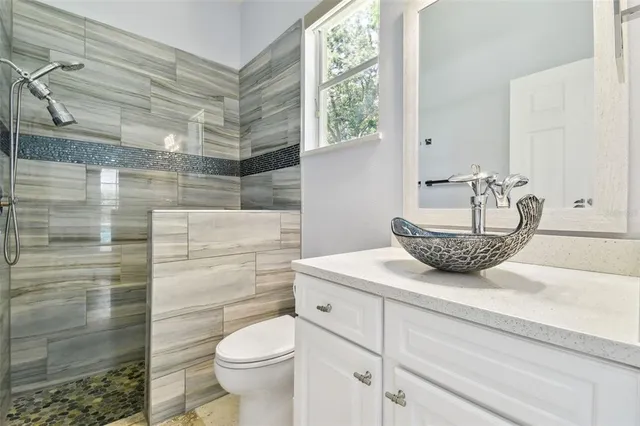 $799,999 | 1460 Kensington Woods Drive, Lutz, FL 33549