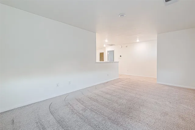 $2,500 | 7106 Escondido Drive, Rosharon, TX 77583