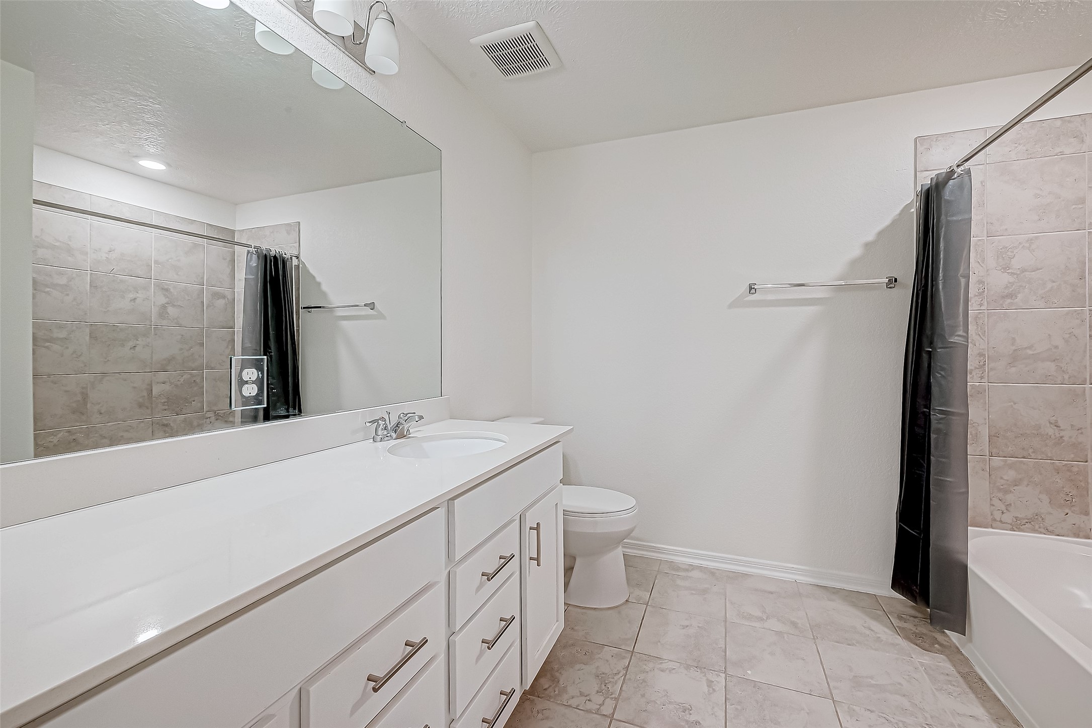 7106 Escondido Drive Rosharon, TX 77583 - Photo 24 of 41 a bathroom with a sink and a toilet