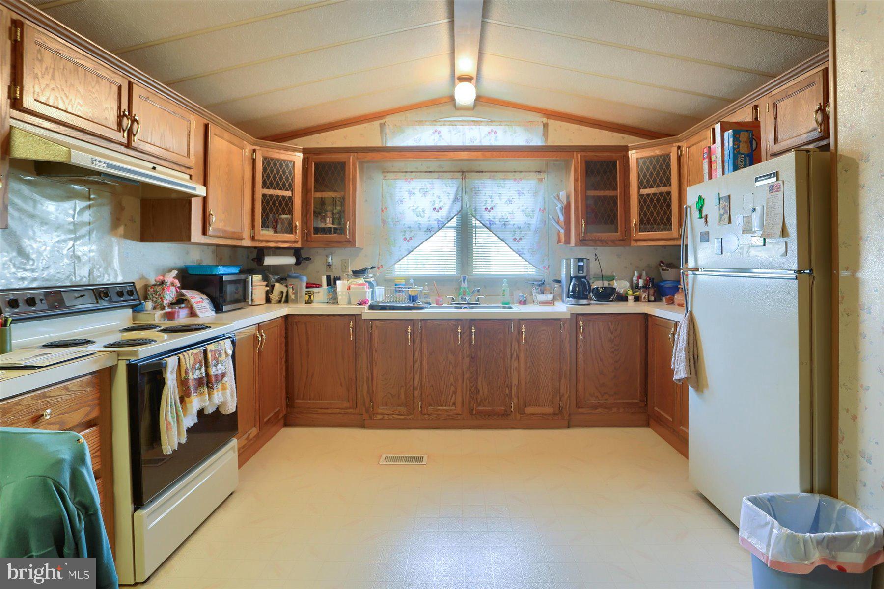 72 Ridgewood Manor Manheim, PA 17545 - Photo 8 of 27