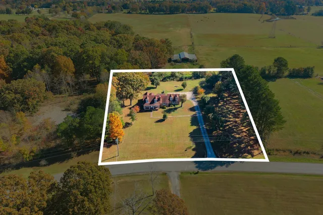 $389,900 | 123 Quail Drive, Lawrenceburg, TN 38464