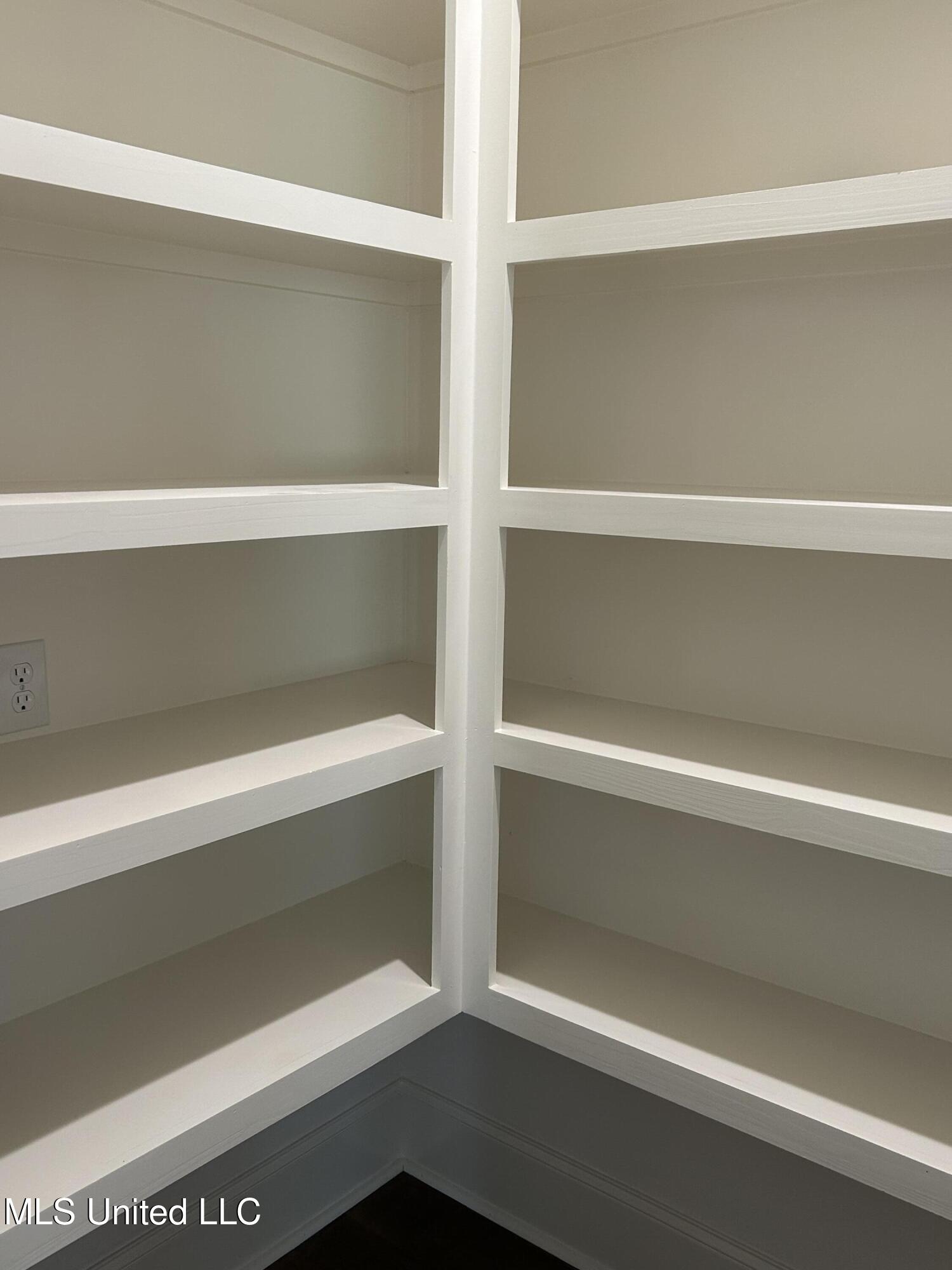 900 Fairburn Court Madison, MS 39110 - Photo 5 of 25 Pantry